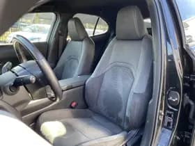 Lexus UX thumbnail 20
