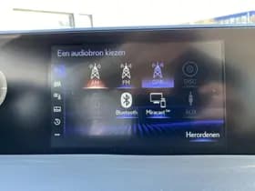 Lexus UX thumbnail 26