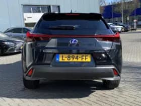 Lexus UX thumbnail 4