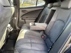 Lexus UX thumbnail 33