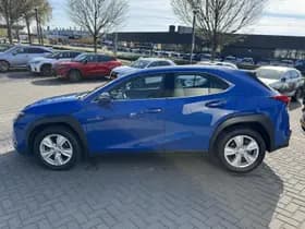 Lexus UX thumbnail 13
