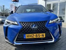 Lexus UX thumbnail 15