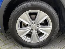 Lexus UX thumbnail 17