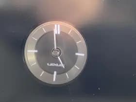 Lexus UX thumbnail 32