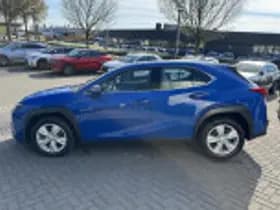 Lexus UX thumbnail 45