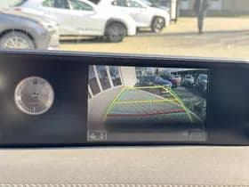 Lexus UX thumbnail 25
