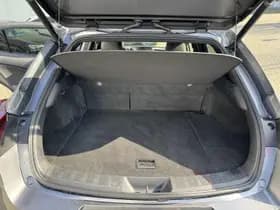 Lexus UX thumbnail 31