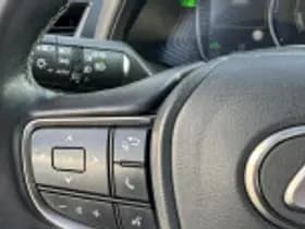 Lexus UX thumbnail 49