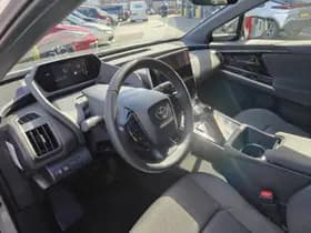Toyota bZ4X thumbnail 10