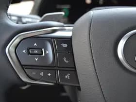 Lexus LBX thumbnail 25