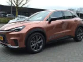 Lexus LBX thumbnail 50