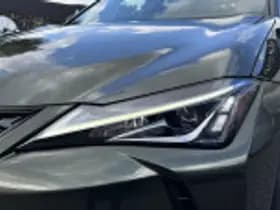 Lexus UX thumbnail 49