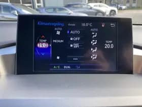 Lexus NX thumbnail 31