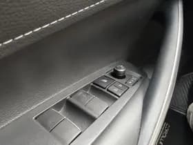 Toyota Corolla thumbnail 26