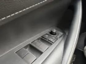 Toyota Corolla thumbnail 58