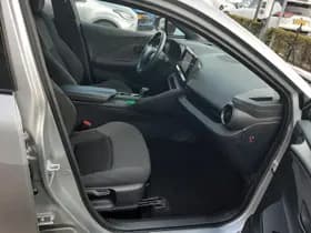 Toyota C hr thumbnail 32