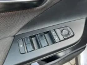Toyota C hr thumbnail 51