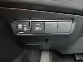 Toyota Corolla thumbnail 14