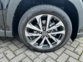 Toyota Corolla thumbnail 38