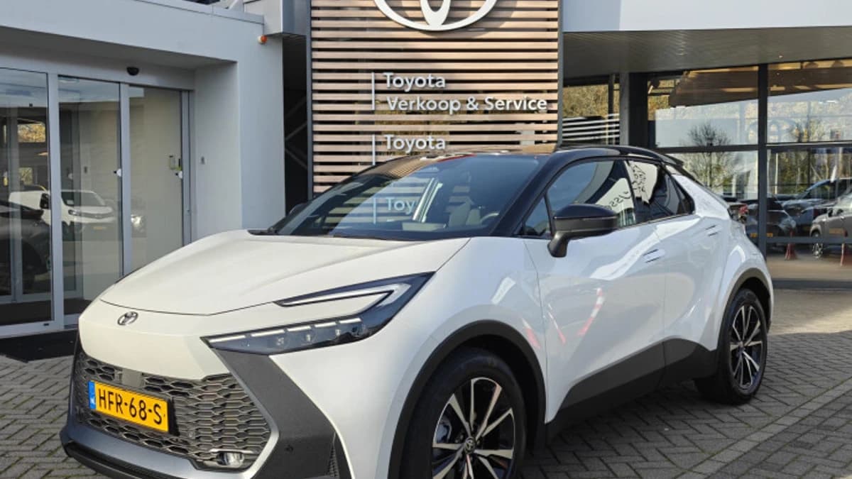 Toyota C hr — foto 1