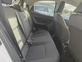 Toyota Yaris thumbnail 26