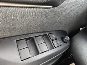Toyota Yaris thumbnail 28