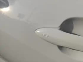 Toyota Yaris thumbnail 30