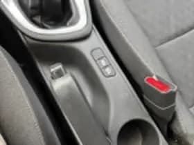 Toyota Yaris thumbnail 47
