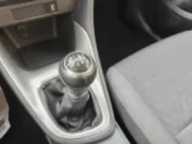 Toyota Yaris thumbnail 48