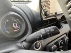 Toyota Yaris thumbnail 52