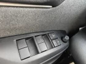 Toyota Yaris thumbnail 56