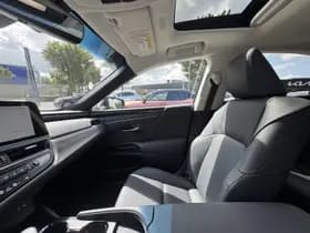 Lexus ES thumbnail 34