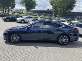 Lexus ES thumbnail 6