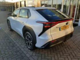 Toyota bZ4X thumbnail 41