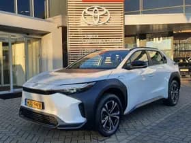 Toyota bZ4X thumbnail 7