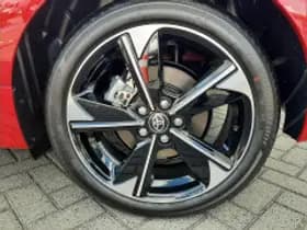 Toyota Yaris thumbnail 5