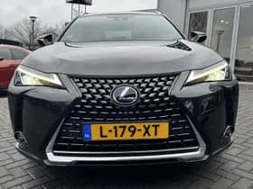 Lexus UX thumbnail 12