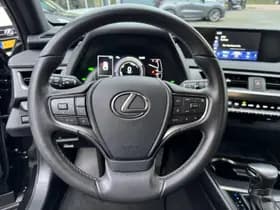 Lexus UX thumbnail 22