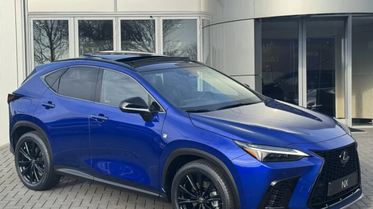 Lexus NX — foto 1