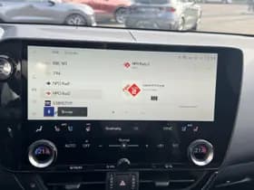 Lexus NX thumbnail 35