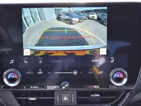 Lexus NX thumbnail 34