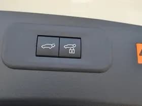 Lexus NX thumbnail 43
