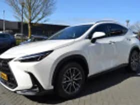 Lexus NX thumbnail 51