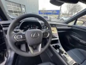 Lexus LBX thumbnail 64