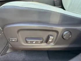 Lexus RX thumbnail 25