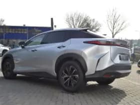 Lexus RZ thumbnail 5