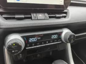 Toyota RAV4 thumbnail 23