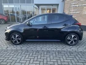 Toyota Yaris thumbnail 4