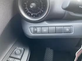 Toyota C hr thumbnail 21