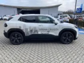 Toyota Urban cruiser thumbnail 39